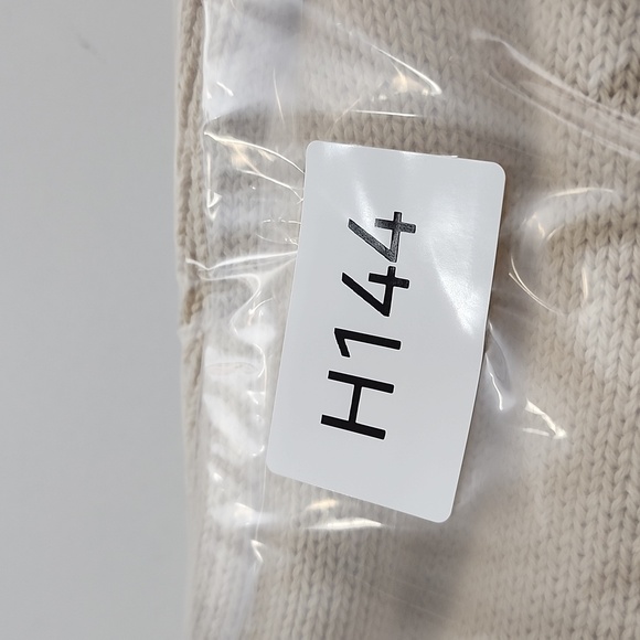 NEW Gap Womens L Beige Cotton Long-Sleeve Sweater With Ribbed Hem & Side… - Picture 7 of 7